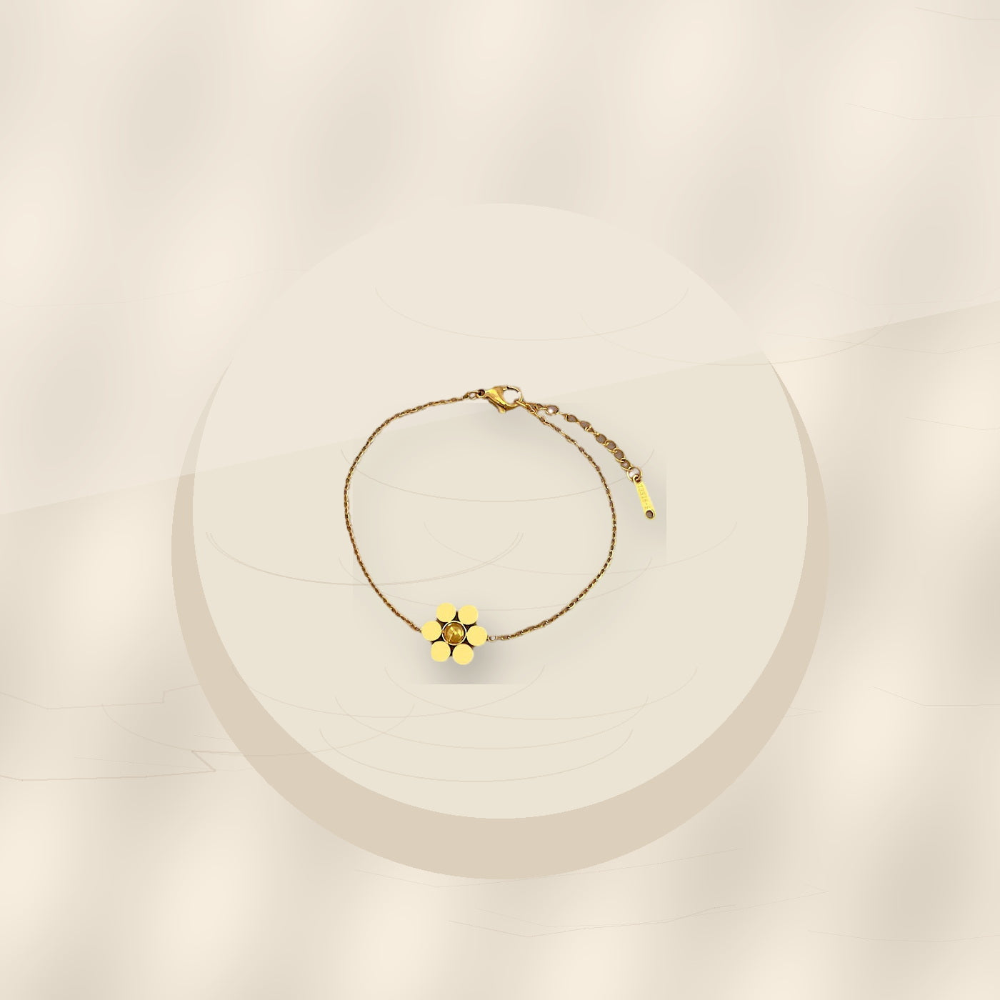 Vintage Style Six-Petal Flower Beaded Bracelet for Women Made of 316L 316L Stainless Steel with Gold Inlay and Wavy Texture - ivory marble minimal luxury product photo