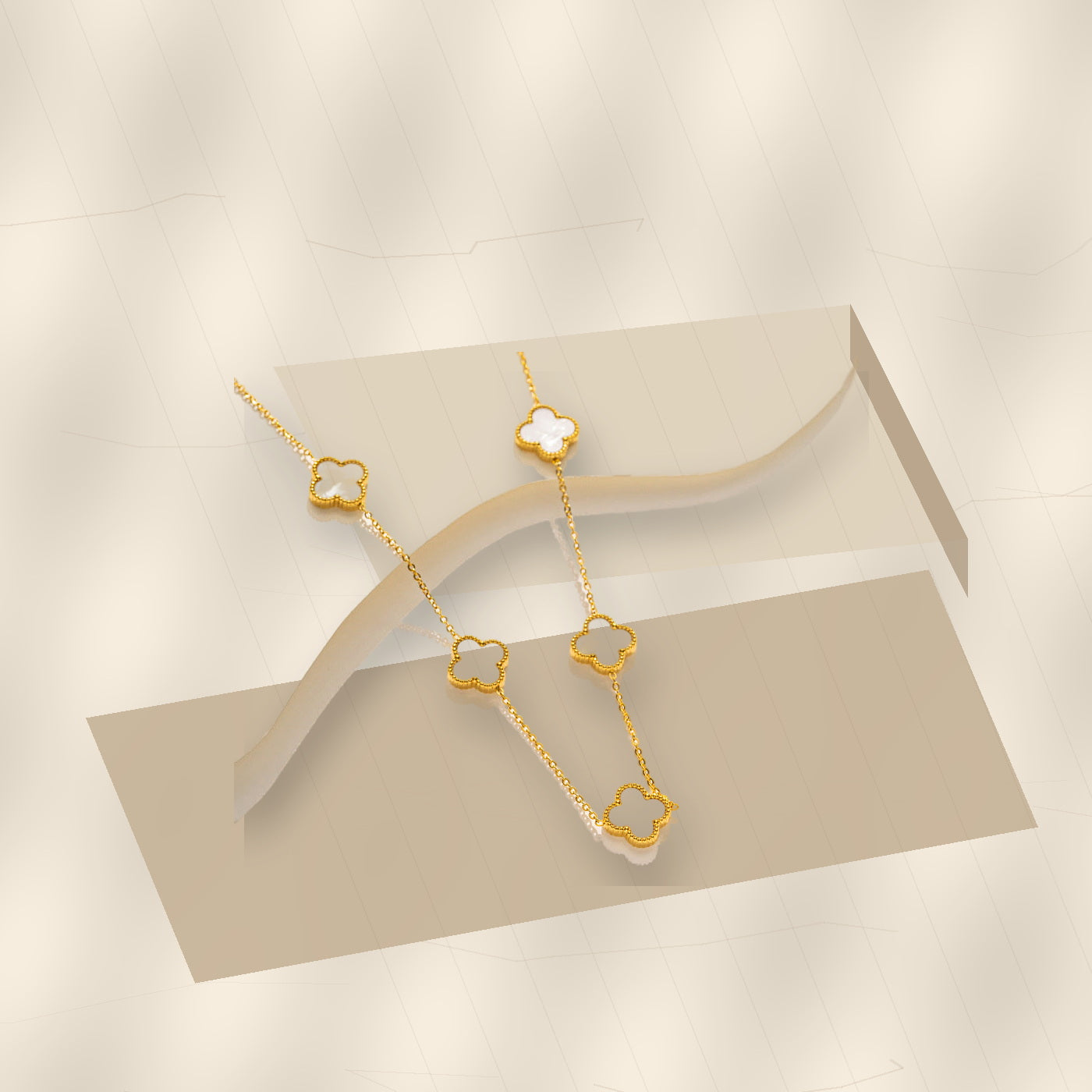 Luxury Gold Electroplated 316L 316L Stainless Steel Four-Leaf Clover Double-Sided Shell Necklace for Women - modern geometric editorial product photo