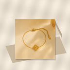 Fashionable Four-Leaf Clover Clavicle Necklace Set for Women in 316L 316L Stainless Steel with Laser Finish and Geometric Design - modern geometric editorial product photo